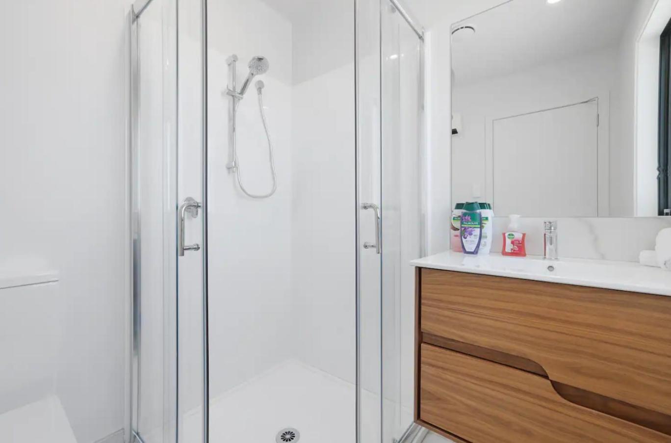 Discover A Brand New Apartment In Vibrant Chch كريستتشيرش المظهر الخارجي الصورة